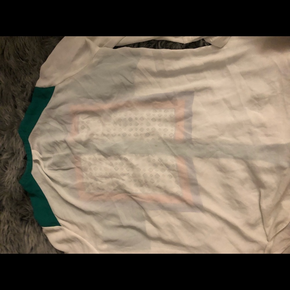 Button up shirt - Picture 4 of 4
